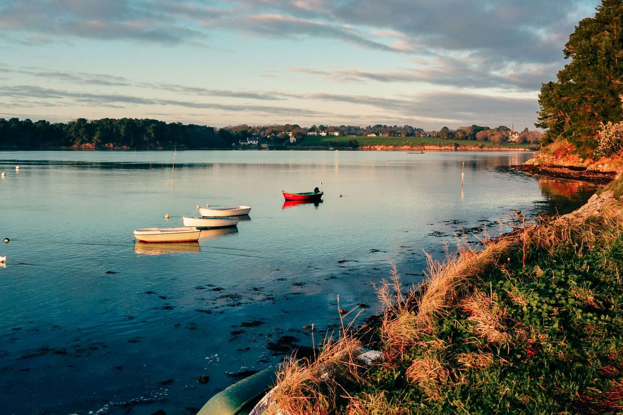 Barque sur un étang du Morbihan, Golfe du Morbihan hors saison