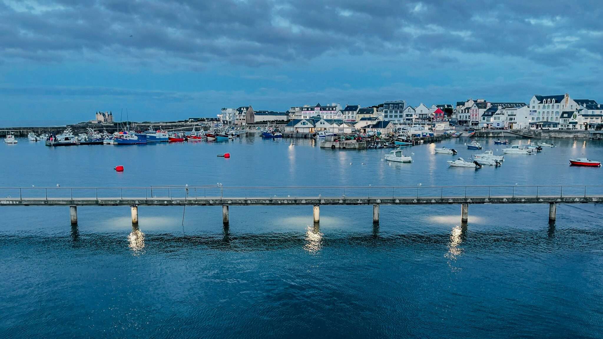 Paysage sauvage de la côte bretonne