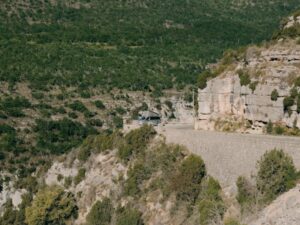 Paysage de montagne a La Palud-sur-Verdon ou les chiens sont acceptes