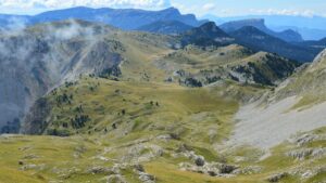 Plateau calcaire et pelouses d'altitude du massif du Vercors